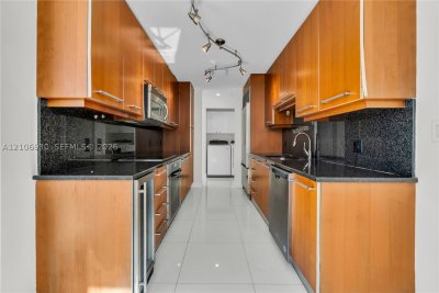 Comprar apartamento en Carbonell 1103