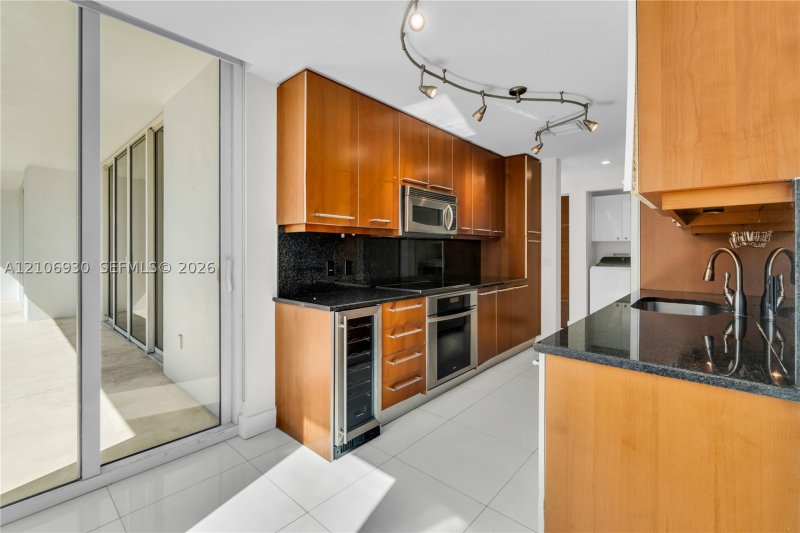 Condo for sale at Carbonell 1103