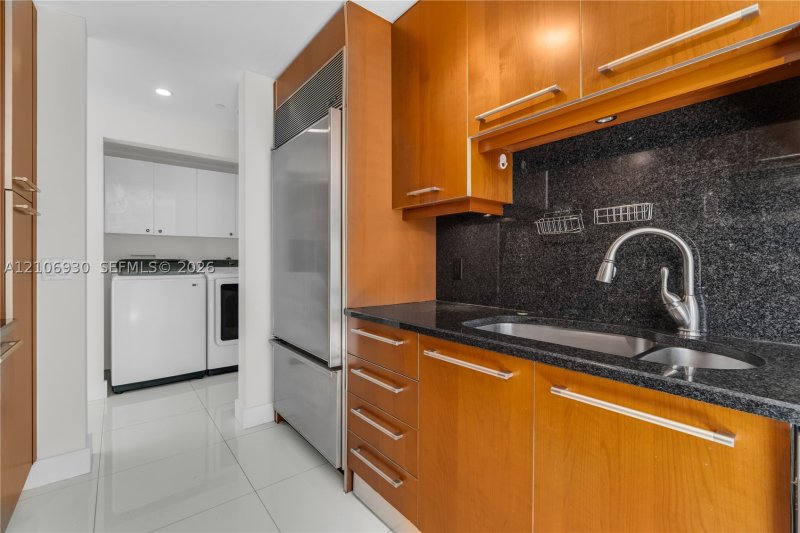 Condo for sale at Carbonell 1103