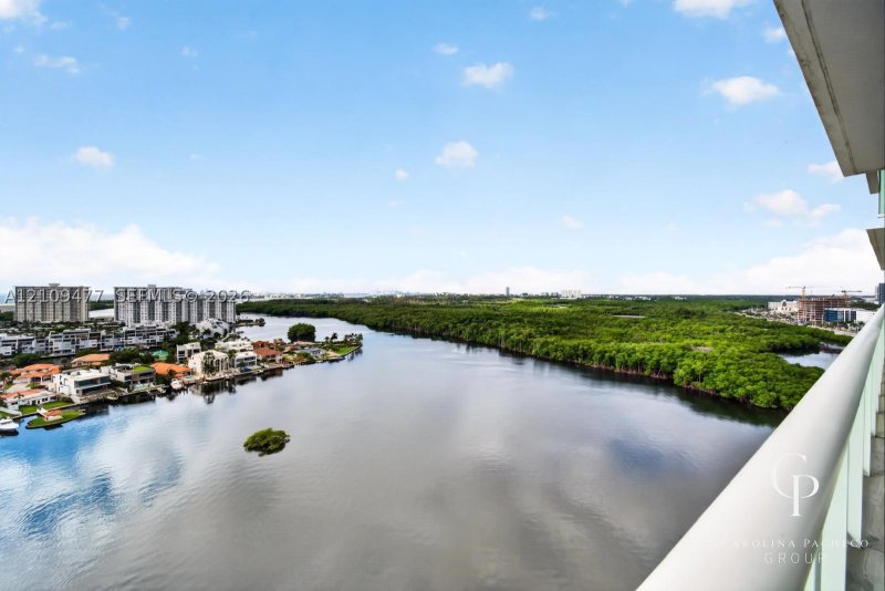 Condo for sale at 400 Sunny Isles 1904