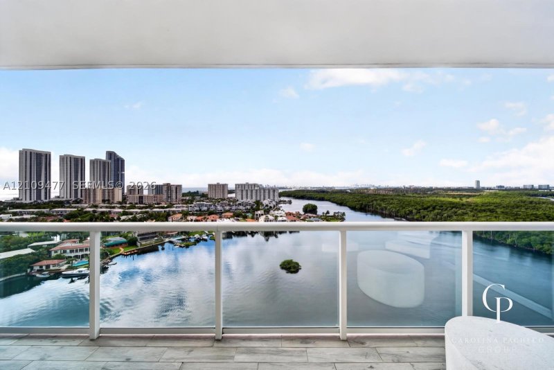 Condo for sale at 400 Sunny Isles 1904
