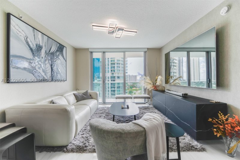 Condo for sale at Parque Towers at St. Tropez 4-906