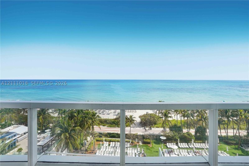 Comprar apartamento no Fontainebleau III 709