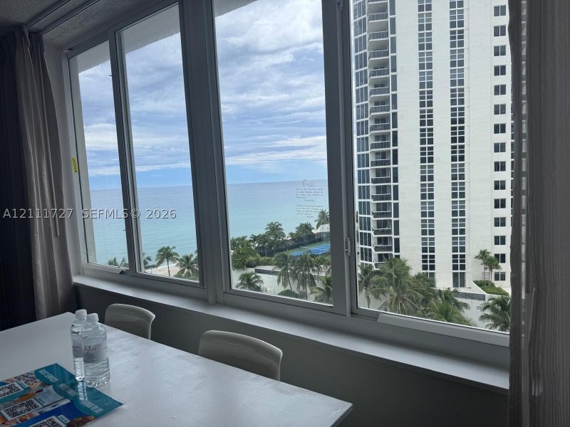 Condo for sale at Aventura Beach Club 704
