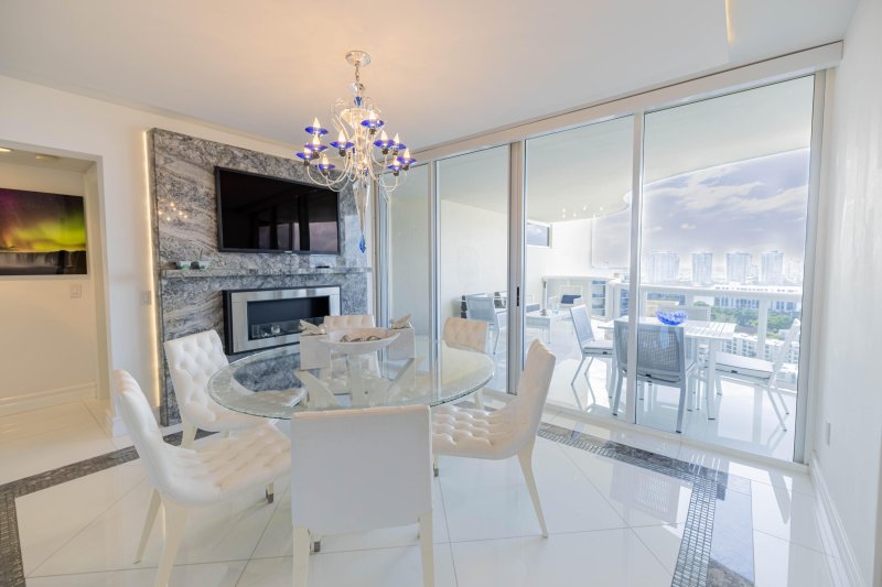 Comprar apartamento en The Pinnacle 2305