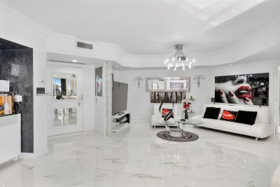 Comprar apartamento no 4000 Williams Island 701