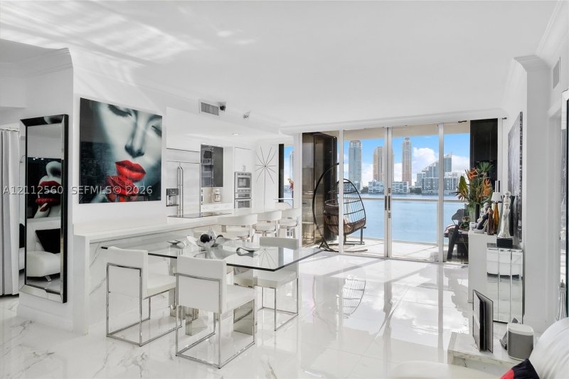 Condo for sale at 4000 Williams Island 701