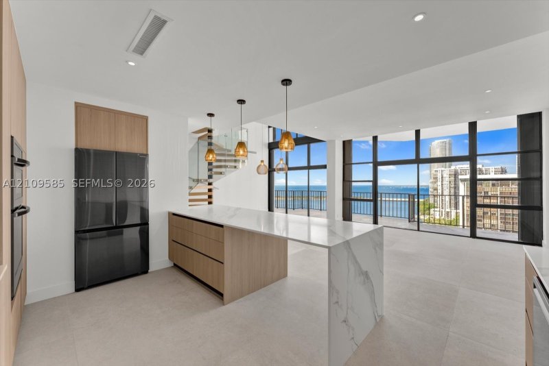 Comprar apartamento en Brickell Place III APHVII