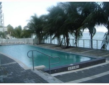 Aluguel de apartamento no Onyx On The Bay 601