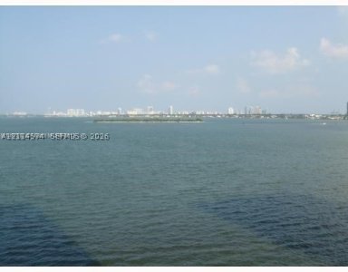 Aluguel de apartamento no Onyx On The Bay 601