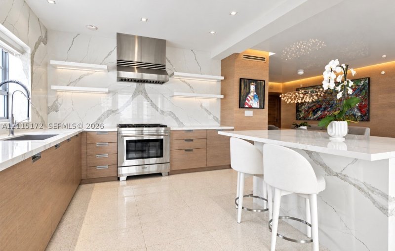 Condo for sale at Belle Towers 5C
