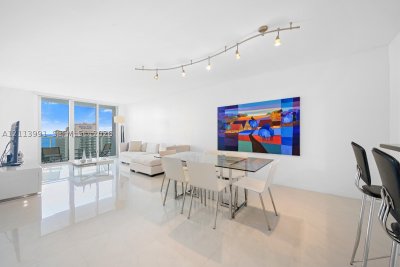 Comprar apartamento no Ocean Reserve 1411