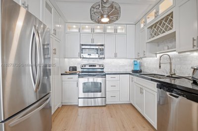Aluguel de apartamento no Alexander Towers 607