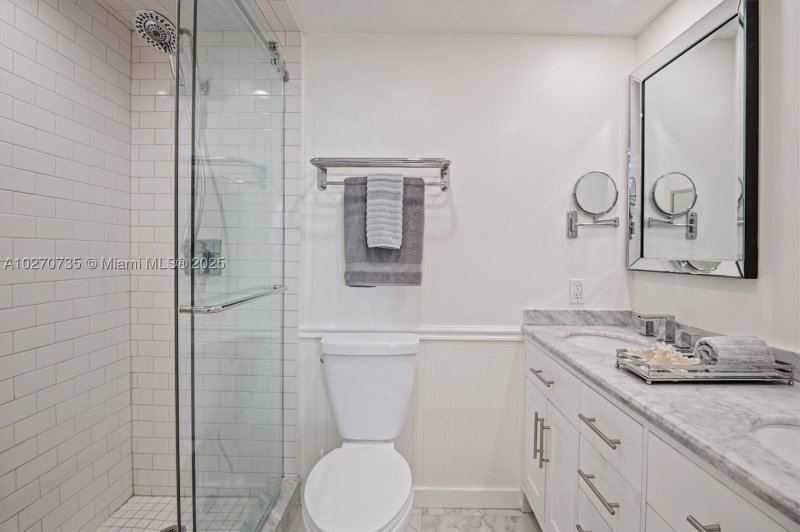 Apartment for rent at Alexander Towers 607