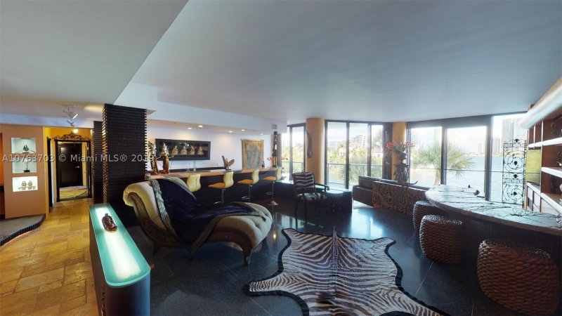 Comprar apartamento en 4000 Williams Island W-STE6