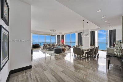 Comprar apartamento no Mansions at Acqualina 1402