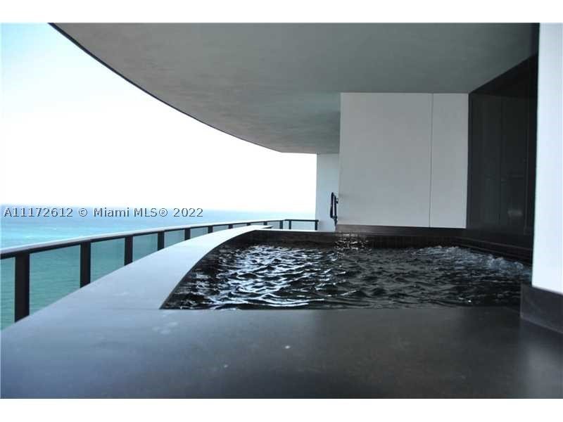 Condo for sale at Porsche Design Tower 2905
