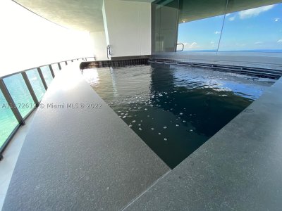 Comprar apartamento no Porsche Design Tower 2905