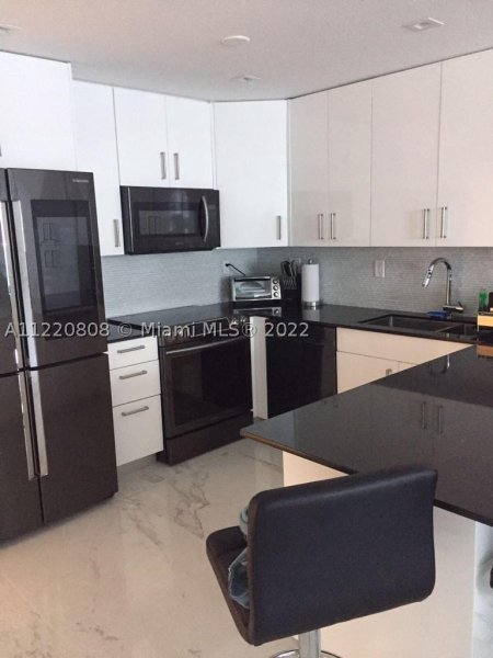 Alquiler de apartamento en Roney Palace 1503