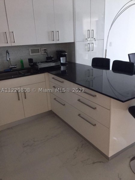Alquiler de apartamento en Roney Palace 1503