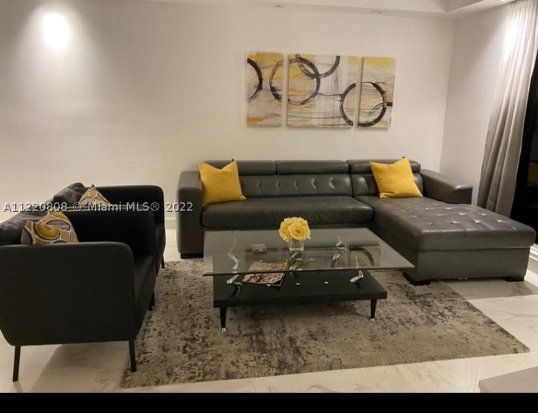 Alquiler de apartamento en Roney Palace 1503