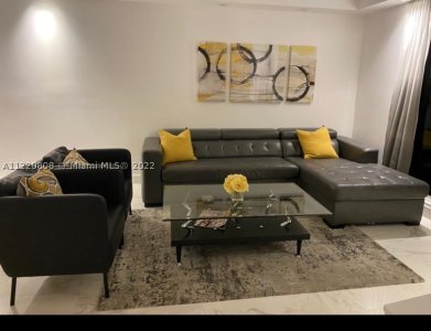 Alquiler de apartamento en Roney Palace 1503