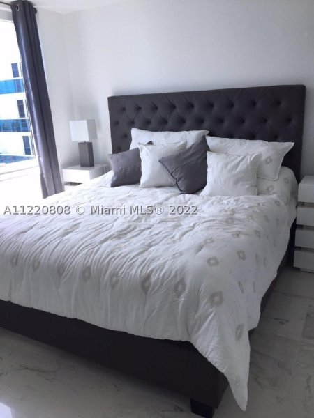 Alquiler de apartamento en Roney Palace 1503