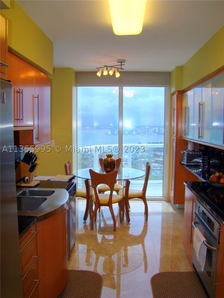 Alquiler de apartamento en Akoya 3407