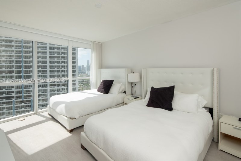 Apartment for rent at Opera Tower 2602