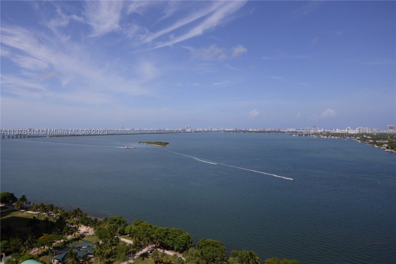 Apartment for rent at Opera Tower 2602
