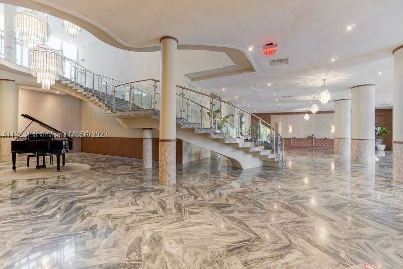Comprar apartamento en Carriage House Miami Beach 601