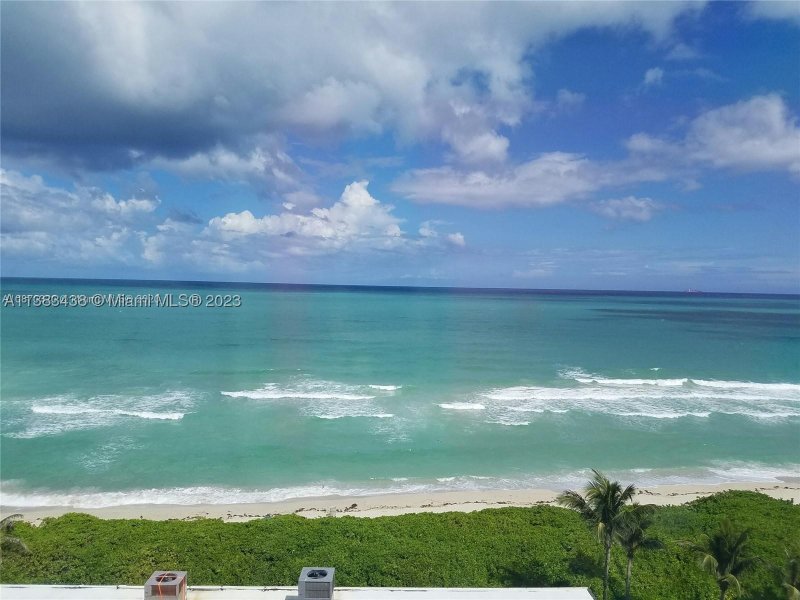 Comprar apartamento en Carriage House Miami Beach 601