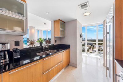 Aluguel de apartamento no Setai 2102