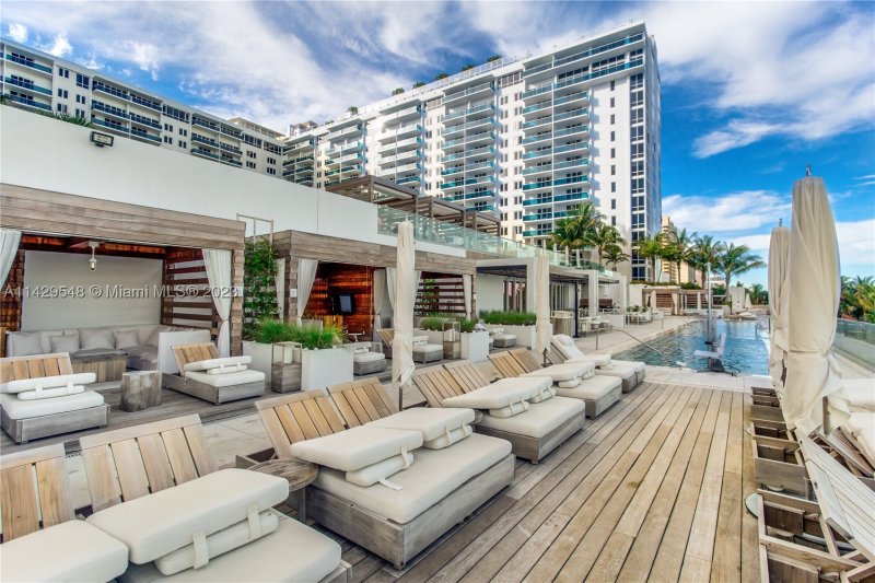 Apartment for rent at 1 Hotel & Homes South Beach 1006