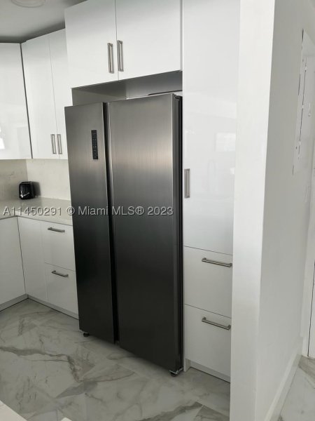 Condo for sale at Sea Air Towers 1503