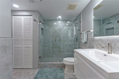Alquiler de apartamento en Opera Tower 1405