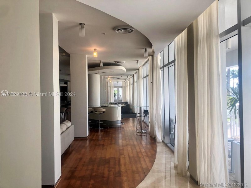 Comprar apartamento en Harbour House 230