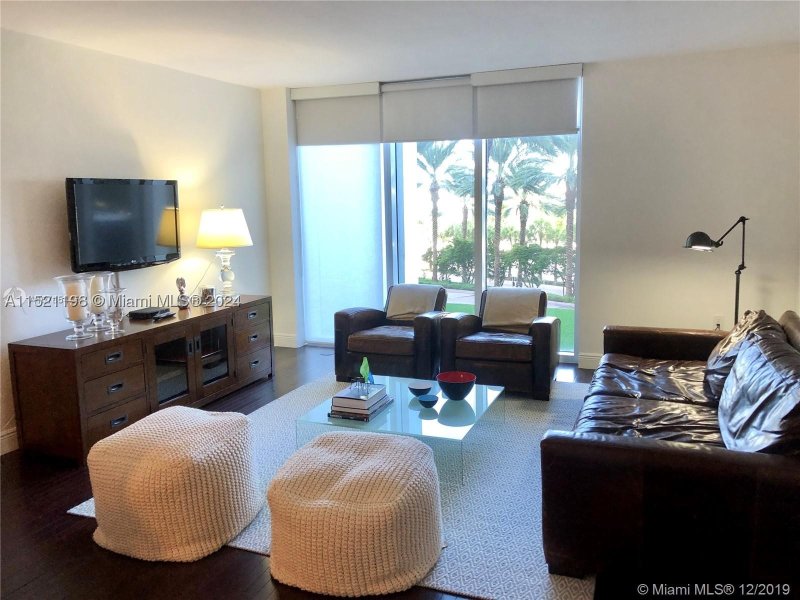 Comprar apartamento en Harbour House 230