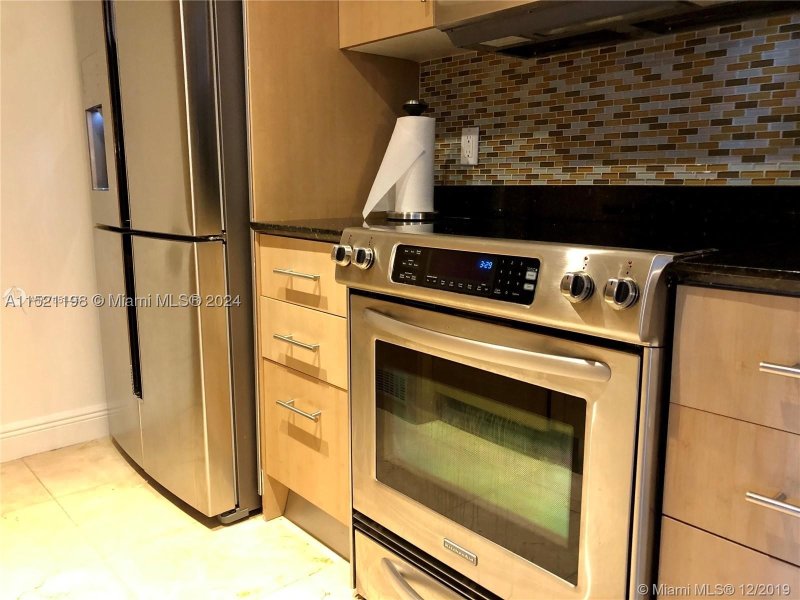 Comprar apartamento en Harbour House 230