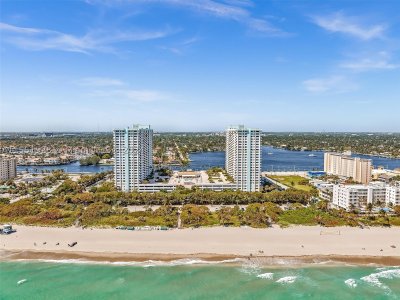 Comprar apartamento en The Summit 1112N