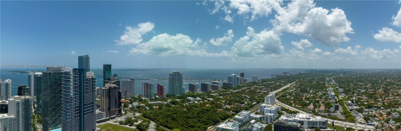 Condo for sale at Mercedes-Benz Places Miami 5708