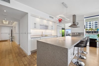 Aluguel de apartamento no Beach Club Three 1401