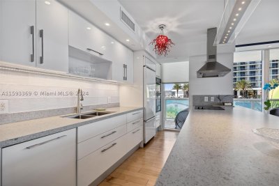 Aluguel de apartamento no Beach Club Three 1401
