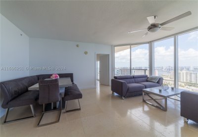 Alquiler de apartamento en La Perla 3707
