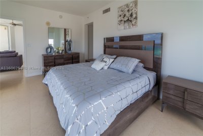 Alquiler de apartamento en La Perla 3707