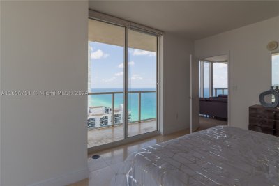 Alquiler de apartamento en La Perla 3707