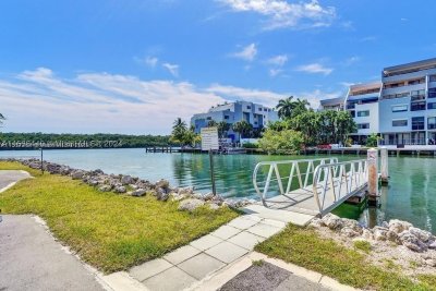 Comprar apartamento en Coastal Towers 320