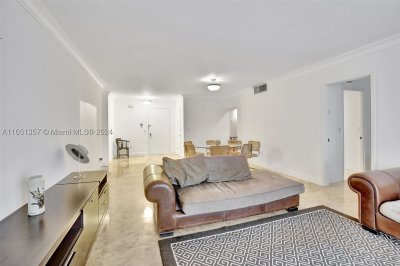 Comprar apartamento no Balmoral Condo 3T