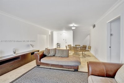 Comprar apartamento no Balmoral Condo 3T