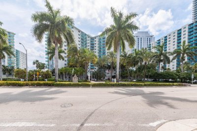 Tides Hollywood Beach Apt #14c